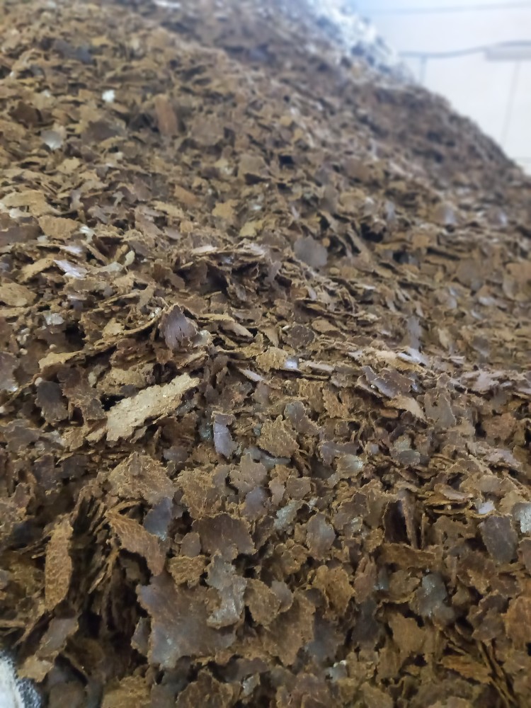 کنجاله پنبه دانه کنجاله پنبه دانه آرازتجارت صدرصد تهیه شده از روغن گیری بهترین نوع پنبه دانه داخلی وخارجی است